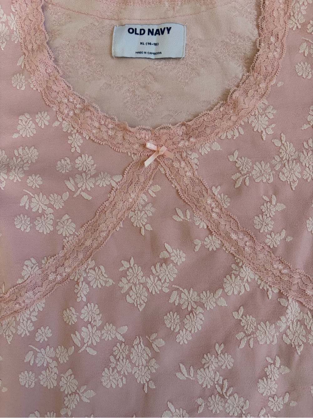 Old Navy Light Pink Floral Lace-Trim Long Sleeve Tee - Picture 3 of 4
